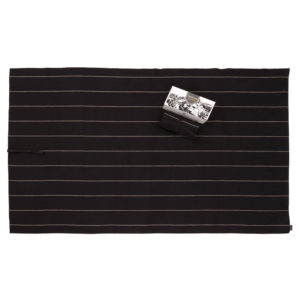 Liituraita-rullapyyhe-musta