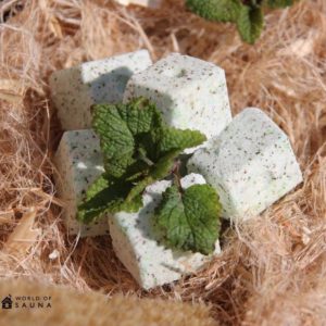 Piparminttu jalkakylpypommit